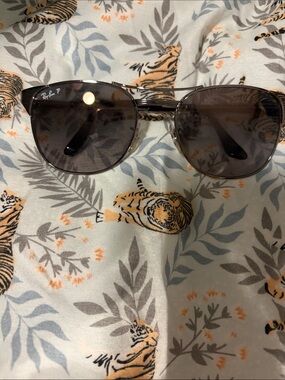 Ray-Ban Polarized Round Metal Sunglasses - Smoke Lenses